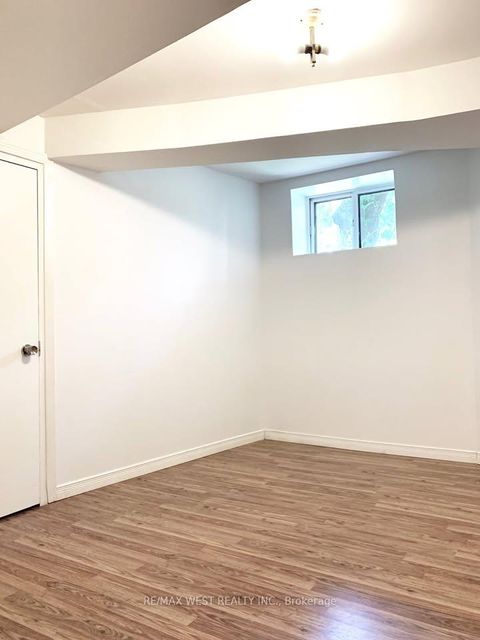 Photo 24 at 413 Parkside Drive, Swansea, Toronto