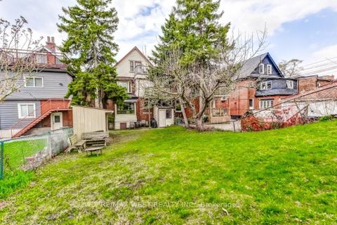 Photo 37 at 413 Parkside Drive, Swansea, Toronto