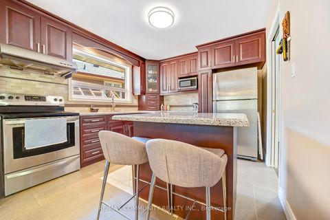 Photo 12 at 103 Packard Boulevard, Bendale, Toronto