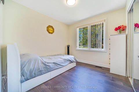 Photo 20 at 103 Packard Boulevard, Bendale, Toronto
