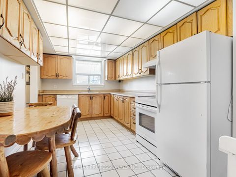 Photo 6 at 281 Jeffcoat Drive, Clairville, Toronto