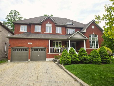 Photo 0 at 38 Camelot Square, Shore, Barrie