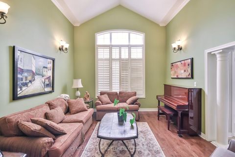 Photo 9 at 38 Camelot Square, Shore, Barrie