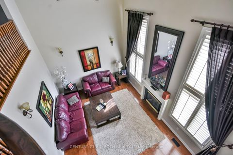 Photo 14 at 38 Camelot Square, Shore, Barrie