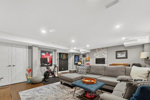 Photo 44 at 14 Great Heron Court, King City, King