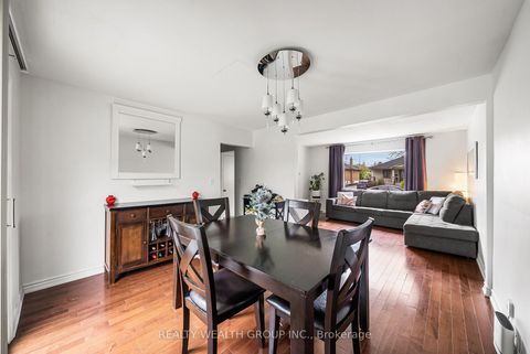 Photo 8 at 17 Haymarket Road, CFB, Toronto