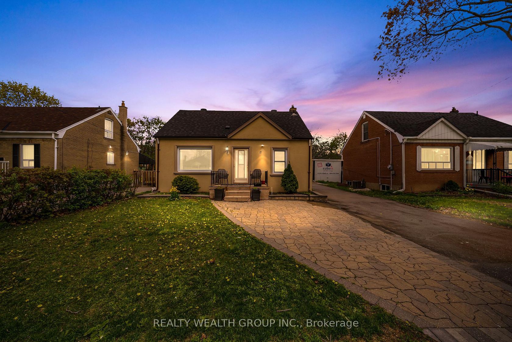 17 Haymarket Road, CFB, Toronto 