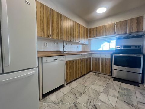 Photo 21 at 408 - 2365 Kennedy Road, Agincourt North, Toronto