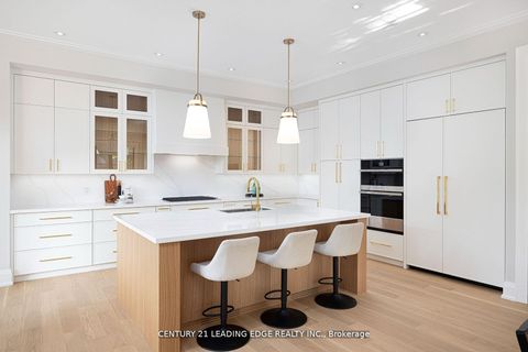 Photo 11 at 48 Tangmere Road, Don Mills, Toronto