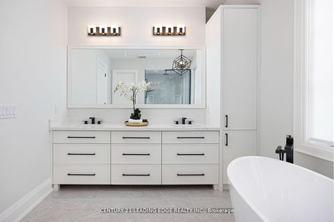Photo 28 at 48 Tangmere Road, Don Mills, Toronto
