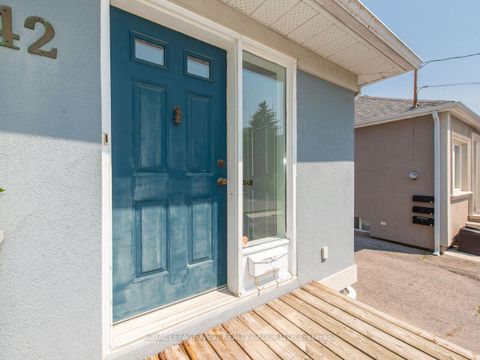 Photo 3 at 42 Tilden Crescent N, Humber Heights, Toronto