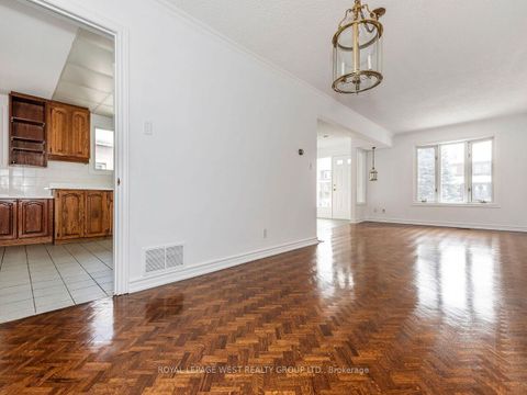 Photo 12 at 42 Tilden Crescent N, Humber Heights, Toronto