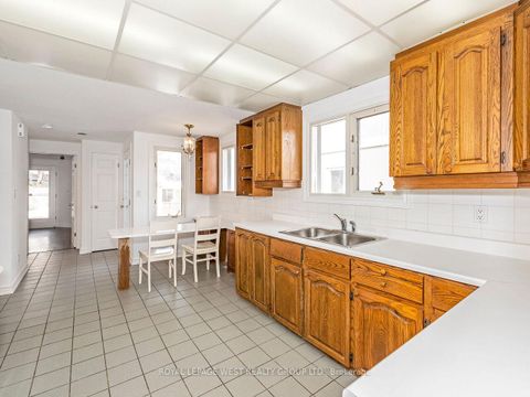 Photo 16 at 42 Tilden Crescent N, Humber Heights, Toronto