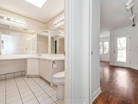 Photo 20 at 42 Tilden Crescent N, Humber Heights, Toronto