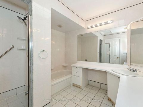 Photo 24 at 42 Tilden Crescent N, Humber Heights, Toronto