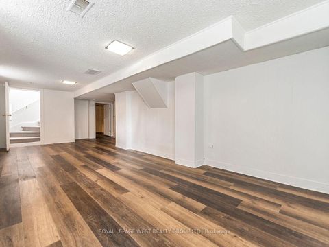 Photo 31 at 42 Tilden Crescent N, Humber Heights, Toronto