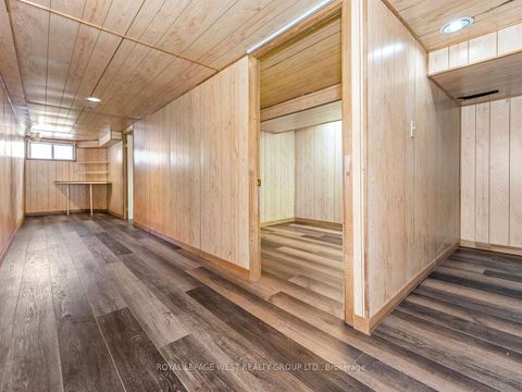 Photo 34 at 42 Tilden Crescent N, Humber Heights, Toronto