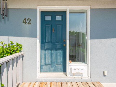 Photo 39 at 42 Tilden Crescent N, Humber Heights, Toronto