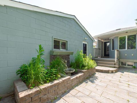 Photo 41 at 42 Tilden Crescent N, Humber Heights, Toronto