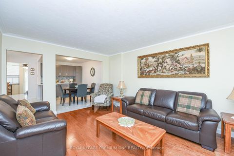 Photo 4 at 63 Haverson Boulevard, Eglinton West, Toronto