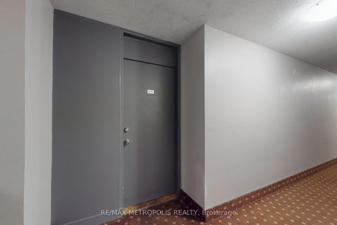 Photo 8 at 809 - 80 Grandravine Drive, York University Heights, Toronto