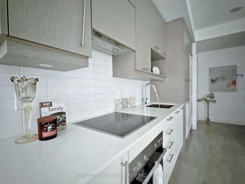 Photo 6 at 418 - 30 Nelson Street, Waterfront Communities C1, Toronto