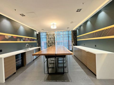 Photo 22 at 418 - 30 Nelson Street, Waterfront Communities C1, Toronto
