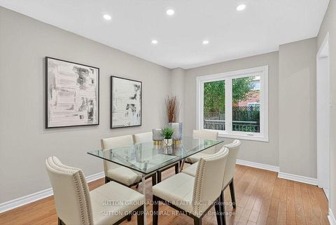 Photo 11 at 43 Keremeos Crescent, North Richvale, Richmond Hill