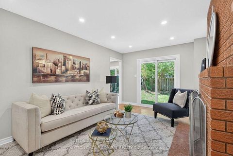 Photo 16 at 43 Keremeos Crescent, North Richvale, Richmond Hill