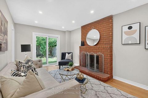 Photo 17 at 43 Keremeos Crescent, North Richvale, Richmond Hill