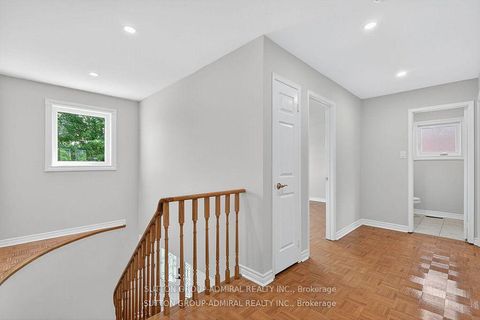 Photo 20 at 43 Keremeos Crescent, North Richvale, Richmond Hill