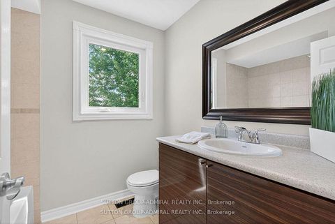 Photo 24 at 43 Keremeos Crescent, North Richvale, Richmond Hill