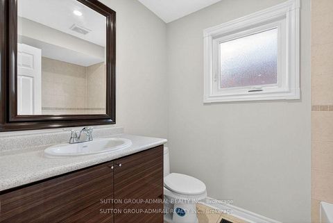 Photo 29 at 43 Keremeos Crescent, North Richvale, Richmond Hill