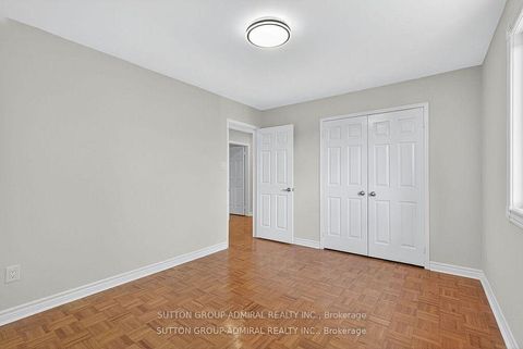 Photo 31 at 43 Keremeos Crescent, North Richvale, Richmond Hill