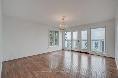 Photo 12 at 3286 Shelburne Place, BR Bronte, Oakville