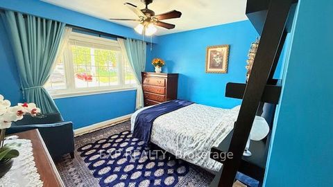 Photo 16 at 77 Letchworth Crescent, CFB, Toronto