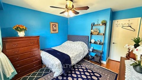 Photo 17 at 77 Letchworth Crescent, CFB, Toronto