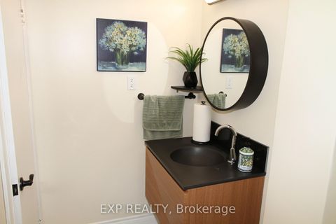 Photo 23 at 77 Letchworth Crescent, CFB, Toronto