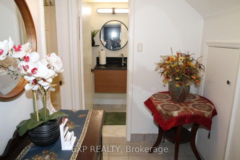 Photo 25 at 77 Letchworth Crescent, CFB, Toronto