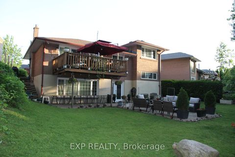 Photo 31 at 77 Letchworth Crescent, CFB, Toronto