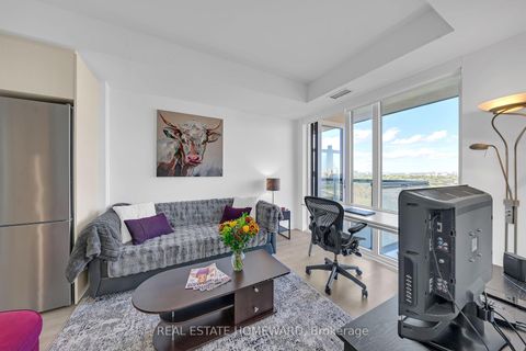 Photo 10 at 2039 - 20 Inn On The Park Drive, Don Mills, Toronto