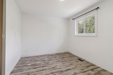 Photo 17 at 769 Greenfield Crescent, Leslie Valley, Newmarket
