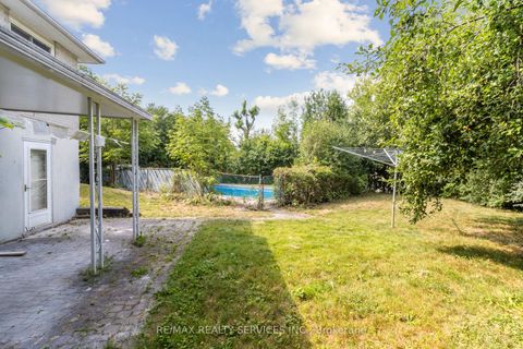 Photo 31 at 769 Greenfield Crescent, Leslie Valley, Newmarket