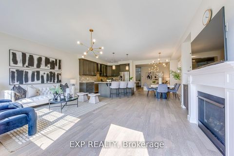 Photo 17 at 3129 Riverpath Common, GO Glenorchy, Oakville