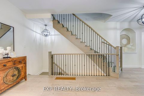Photo 22 at 3129 Riverpath Common, GO Glenorchy, Oakville