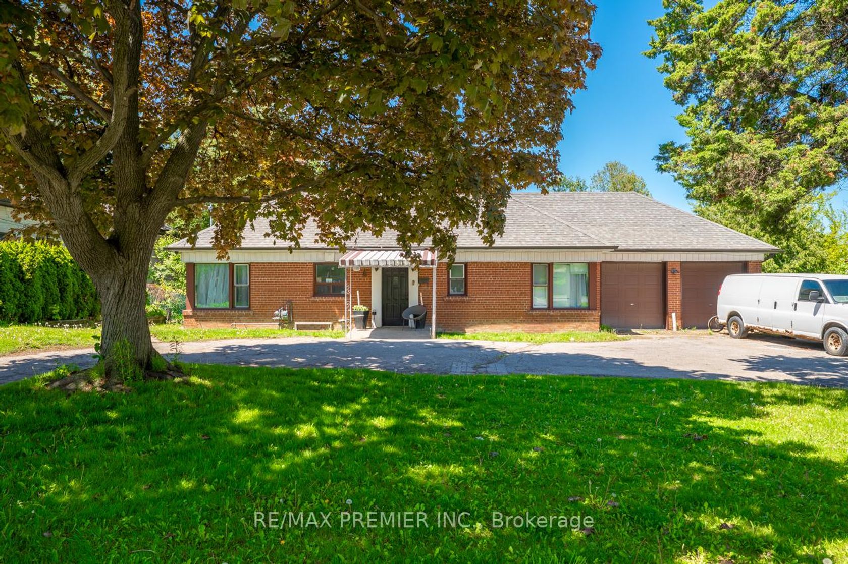 2934 Weston Road, Pelmo Park W5, Toronto 