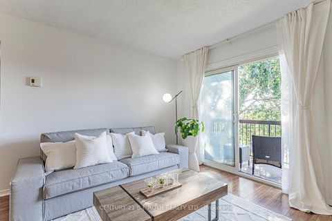 Photo 5 at G10 - 147 EDGEHILL Drive, Letitia Heights, Barrie