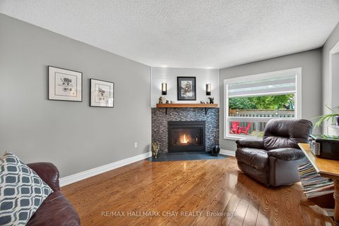 Photo 9 at 65 McDougall Drive, West Bayfield, Barrie Photo 9 at 65 McDougall Drive, West Bayfield, Barrie
