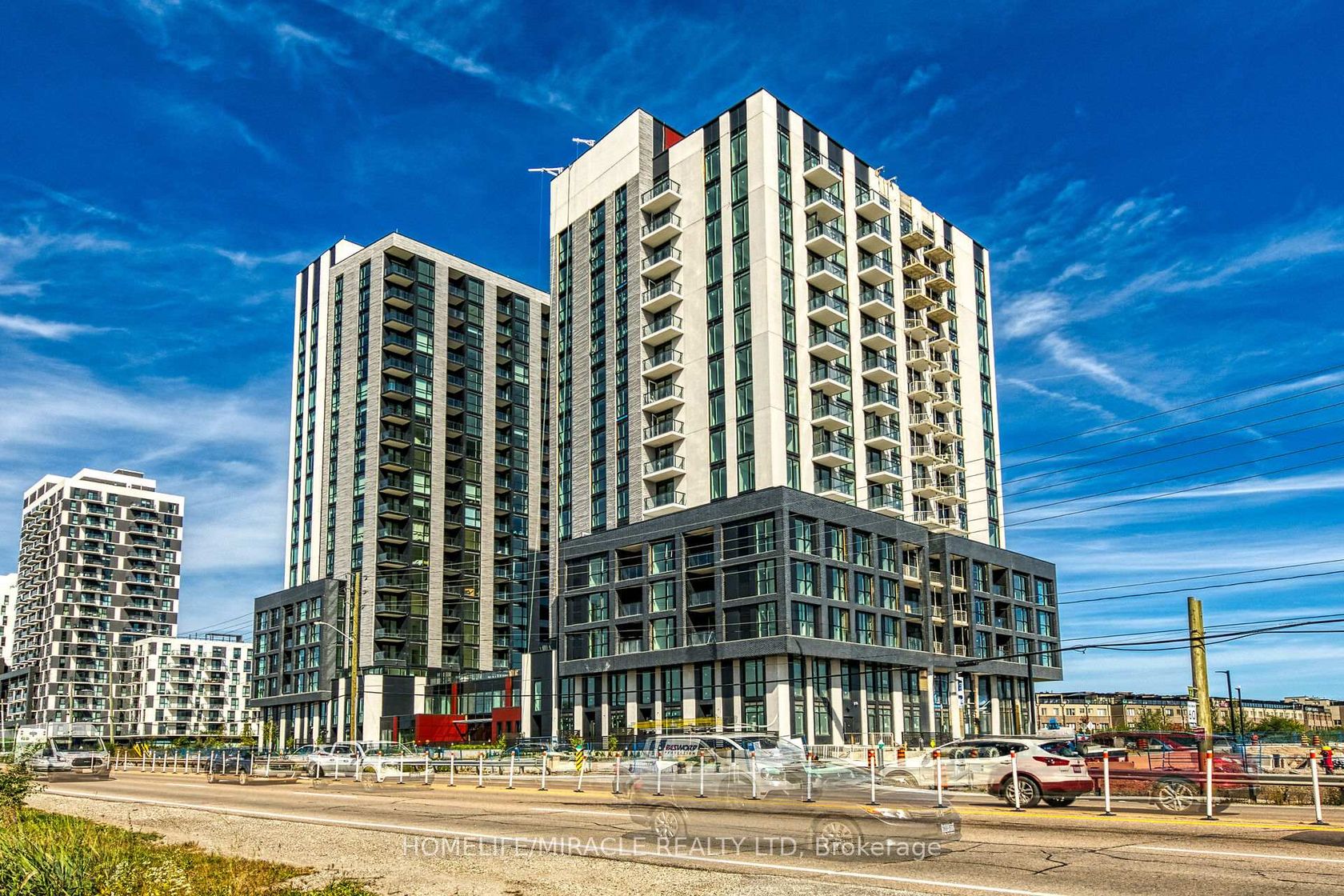 1705 - 3079 Trafalgar Road, JM Joshua Meadows, Oakville by Loree Meneguzzi Real Estate 1705 - 3079 Trafalgar Road, JM Joshua Meadows, Oakville