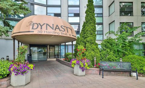 Photo 1 at 917 - 30 Harding Boulevard W, North Richvale, Richmond Hill